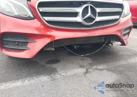 2019 Mercedes-Benz E 300 z USA, uszkodzony, nr VIN WDDZF4JB0KA583668